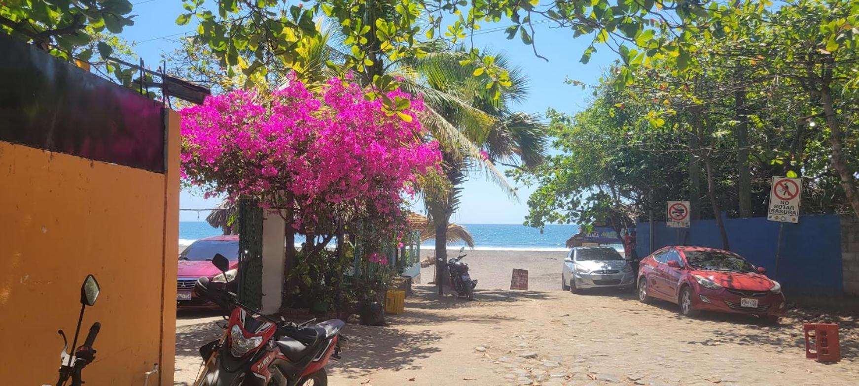Hostal Tia Reyna El Zonte Kültér fotó